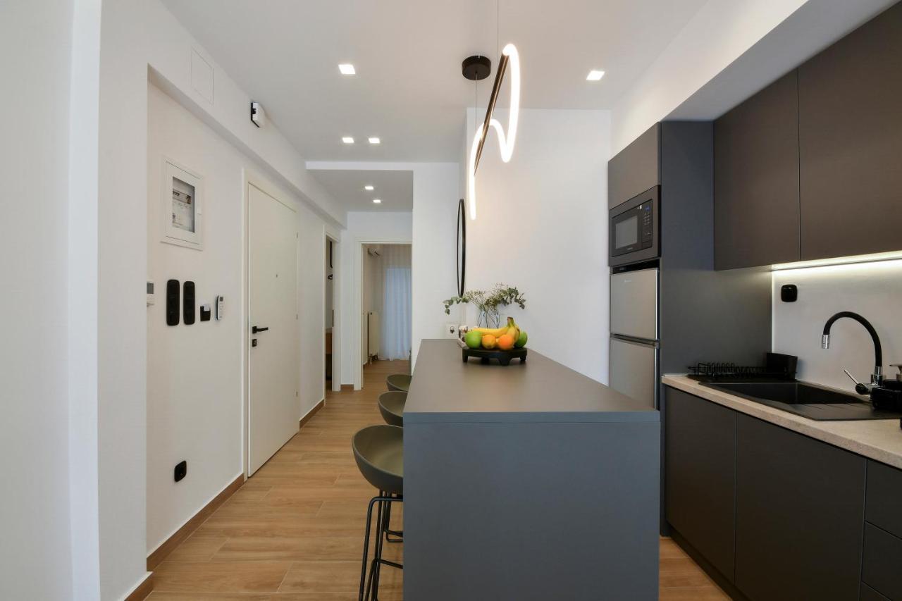 Luxury Downtown Apartment C2 Thessaloniki Buitenkant foto